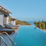 Luxury Theros With Private Pools *